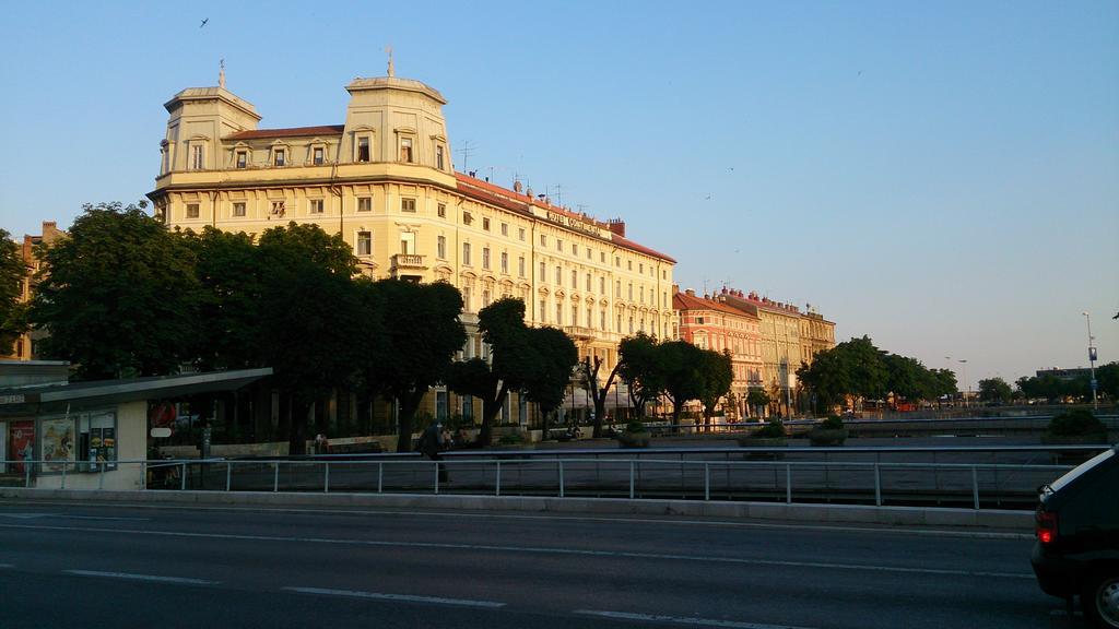 Apartment Studio Prima Rijeka Exterior photo